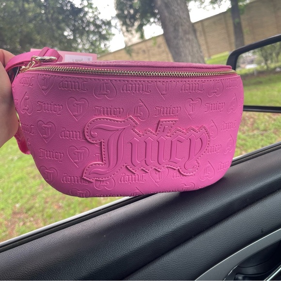 NWT Juicy Couture
Juicy Pink Upgrade U Fanny Pack
New with tags - Picture 10 of 11